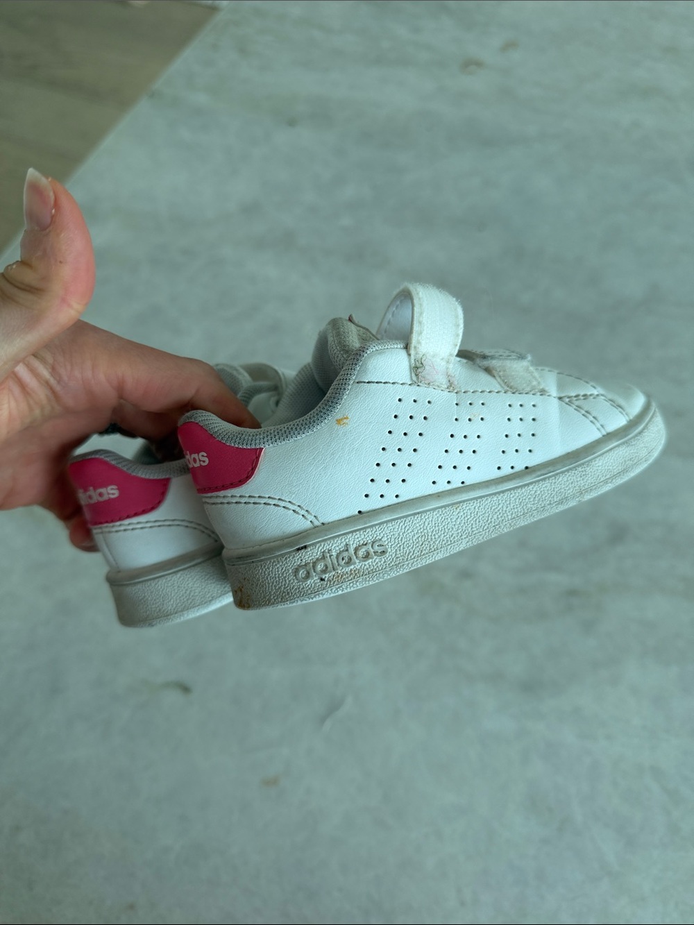 adidas Kids White Sneakers with Pink Heel Tab